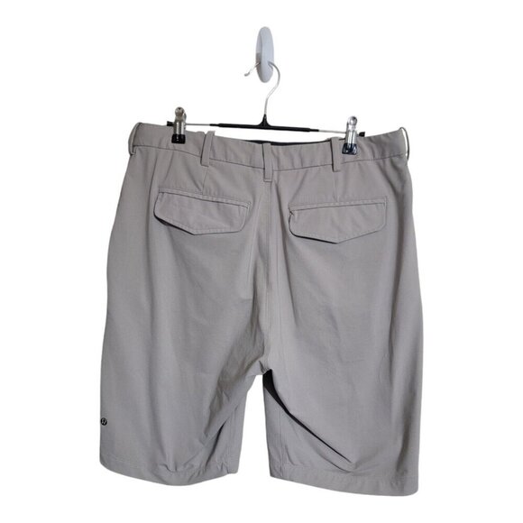 LULULEMON Shorts Men 38 Beige Chino Athleisure Golf Preppy Coastal LM7273S - Picture 2 of 10